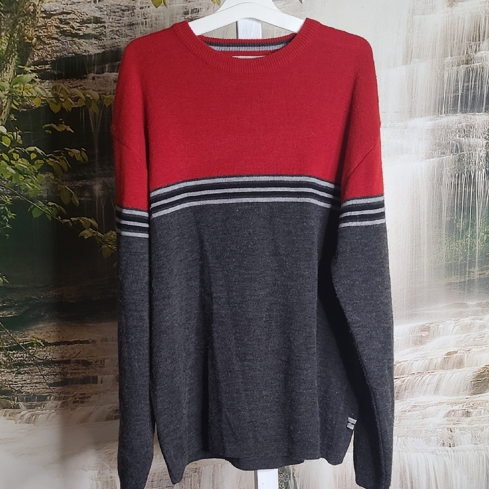 XG Mens Large Red Gray Striped Cozy Soft Acrylic Long Sleeve Crewneck Sweater